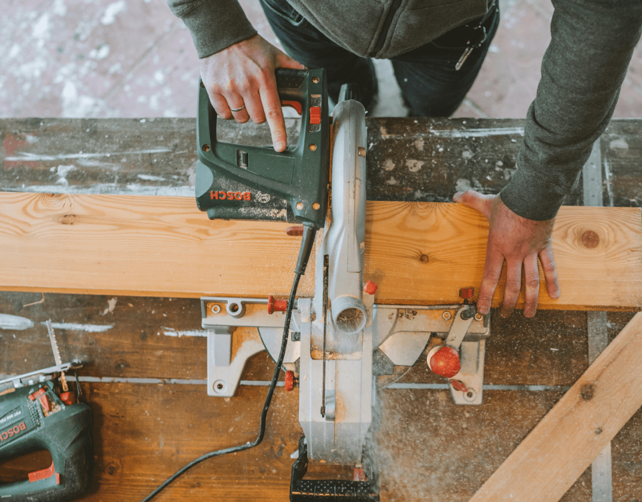 Home construction and renovation by experienced general contractors in NJ. Wood panels preparation.