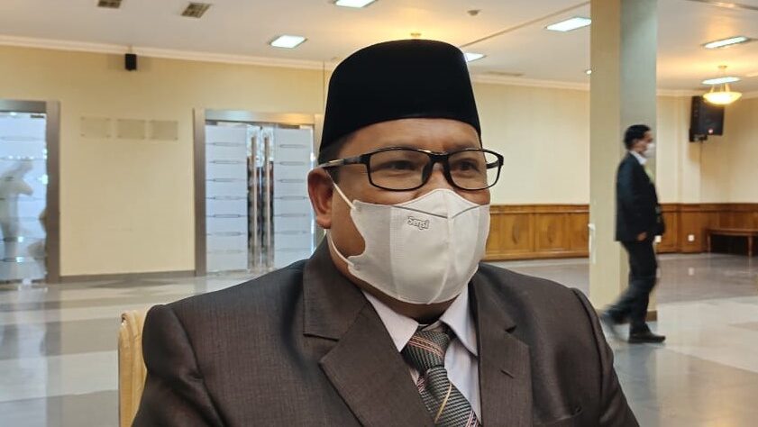 ASN dan TK2D Segera Gajian, Jabatan Sekkab Kutim Diemban Yuriansyah 2 WhatsApp Image 2022 03 03 at 17.06.19 rotated