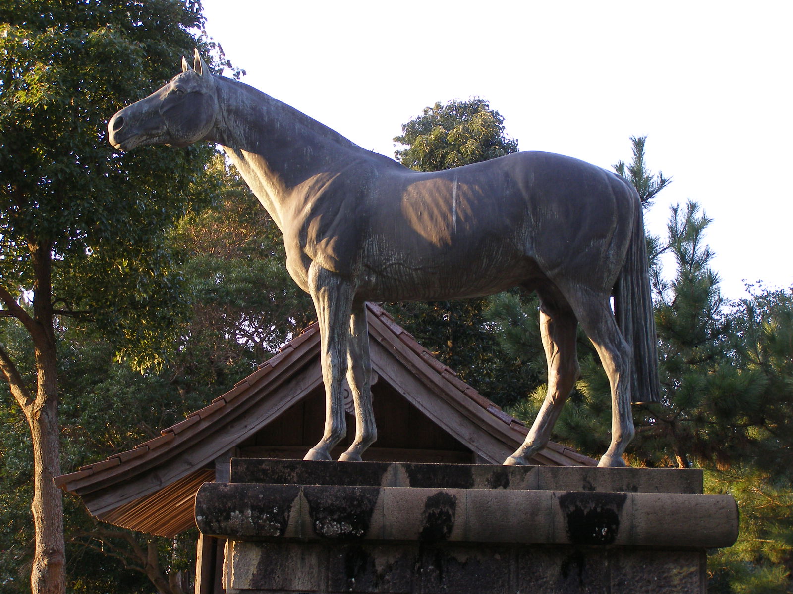パーソロンの像ですよ: るびろぐ
