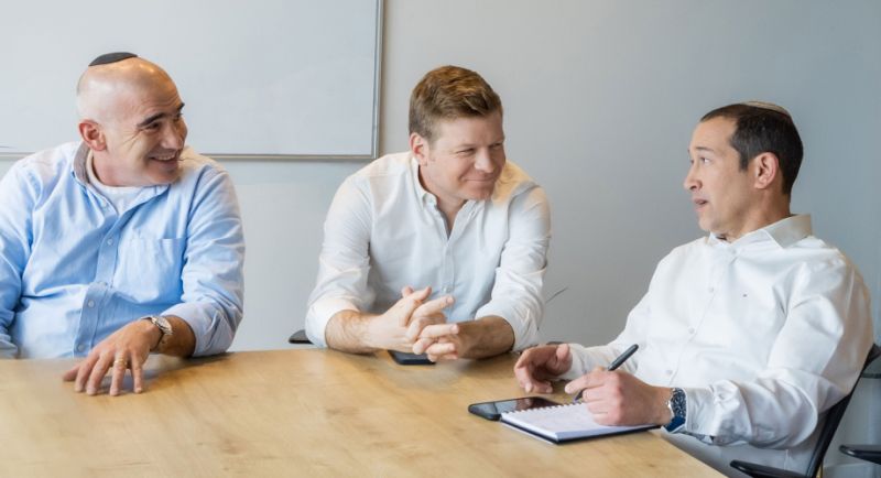 Sapphire Fund Ruby Capital - Best Dark Backgrounds in 4K