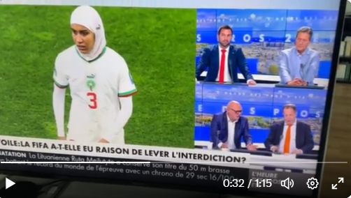 قناة فرنسية تهاجم اللاعبة المغربية المحجبة وتطالب الفيفا بمنعها من لعب المونديال (فيديو)