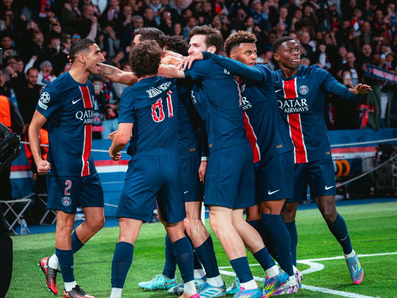 حكيمي يكتب التاريخ بقيادة باريس سان جيرمان للتتويج بأول لقب في دوري أبطال أوروبا