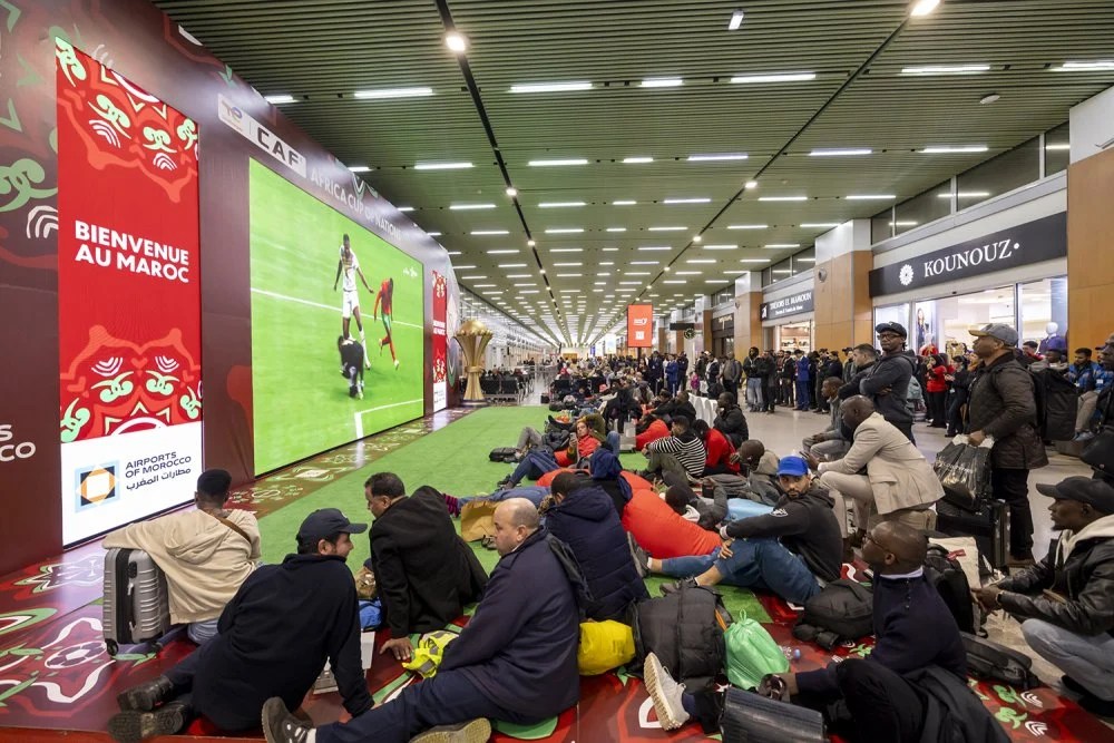 مطارات المغرب تتألق وتتحول إلى فضاءات للإحتفال الأفريقي بالكان