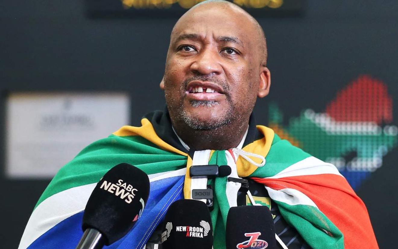 وزير الرياضة الجنوب أفريقي : المغرب نظم أفضل نسخة في تاريخ كأس أفريقيا وما صدر عن مدرب منتخبنا كذب وغير مقبول وزير الرياضة الجنوب أفريقي : المغرب نظم أفضل نسخة في تاريخ كأس أفريقيا وما صدر عن مدرب منتخبنا كذب وغير مقبول