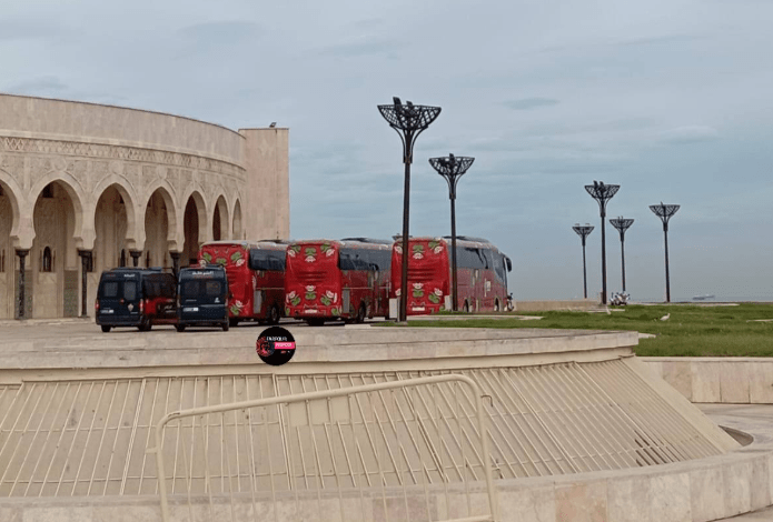 ثلاث منتخبات أفريقية تؤدّي صلاة الجمعة بمسجد الحسن الثاني