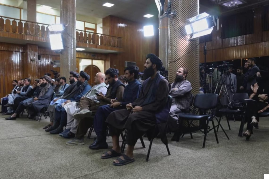 طالبان بیش از ۱۰۰ مورد نقض آزادی خبرنگاران و رسانه‌ها را طی پنج سال رقم زده‌اند