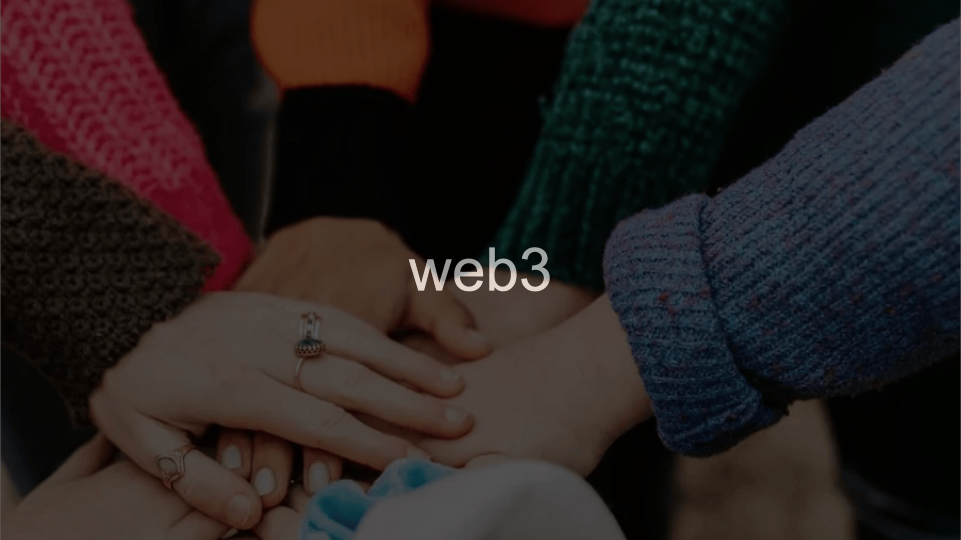 web3部門説明会のタイトルパネル。複数の人が中央で手を重ね合わせている写真に、「web3」の文字を重ねたビジュアル
