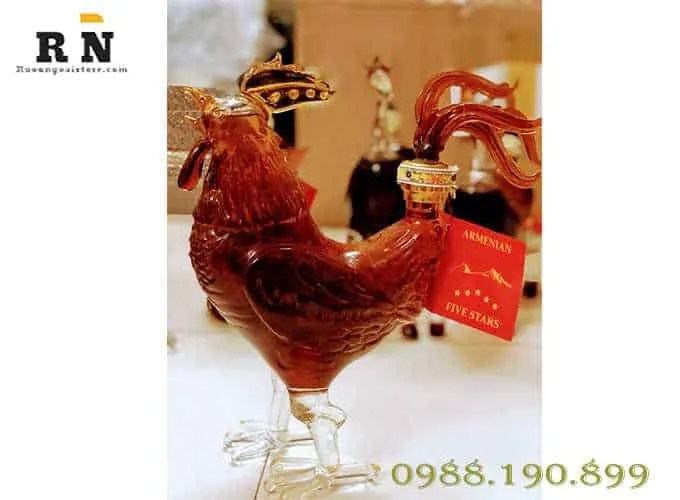 Rượu hình con gà trống