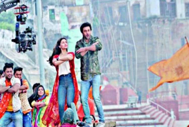Ranbir Kapoor and Alia Bhatt to shoot in double shifts from October for ‘Brahmastra’? 1
