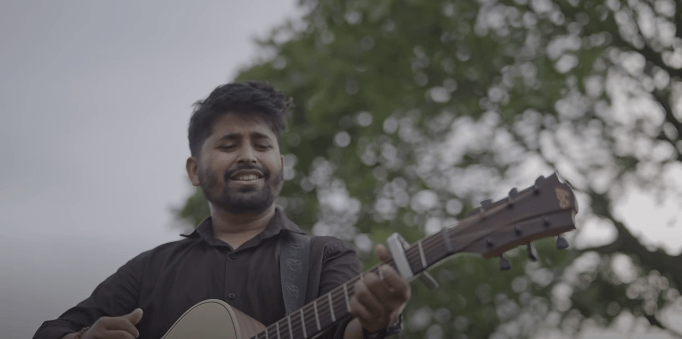 “অভিমানী ডাৱৰে” ৰ সৈতে এইবাৰ নীলোৎপল বৰাৰ জনপ্ৰিয়তাঃ 1