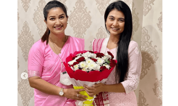 আইমী বৰুৱালৈ আঙুৰলতা ডেকা নেতৃত্বাধীন প্ৰদেশ মহিলা মৰ্চাৰ শুভকামনাঃ 1