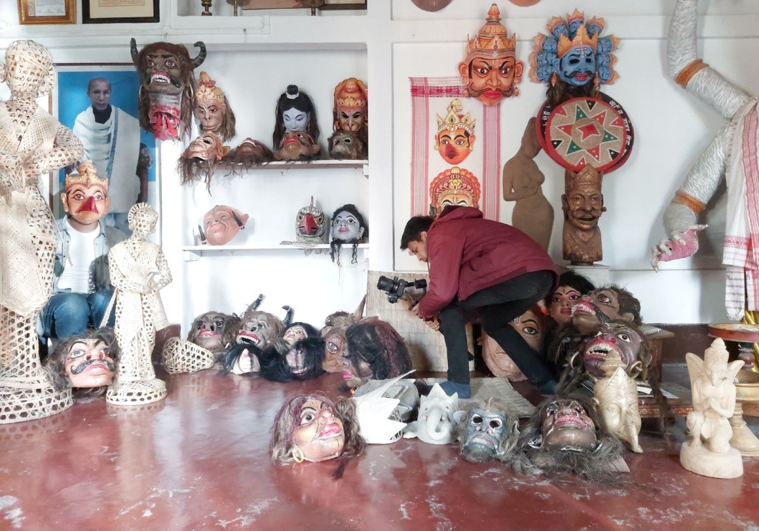 মুখা সংস্কৃতিক লৈ নৱপ্ৰজন্মৰ চুটি ছবি "মুখা", কি আছে নতুন? 1