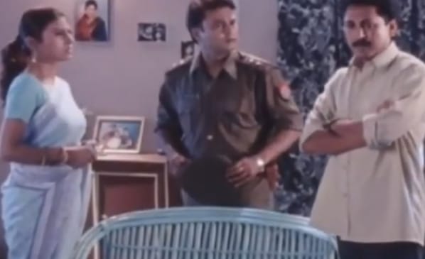 অসমীয়া চিনেমা : বাৰুদ ||-- উৎপল মেনা 1