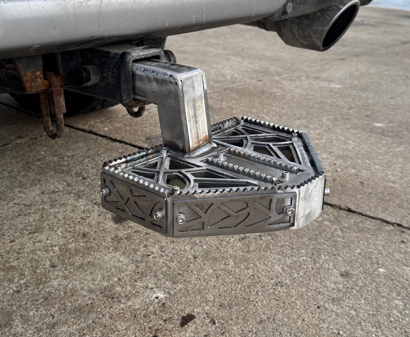 Hitch Step w/ Overlays