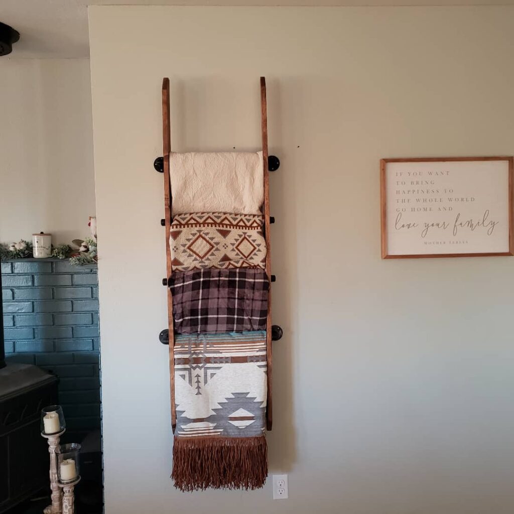 Rustic Wall Mount Blanket Ladder - Rustic307