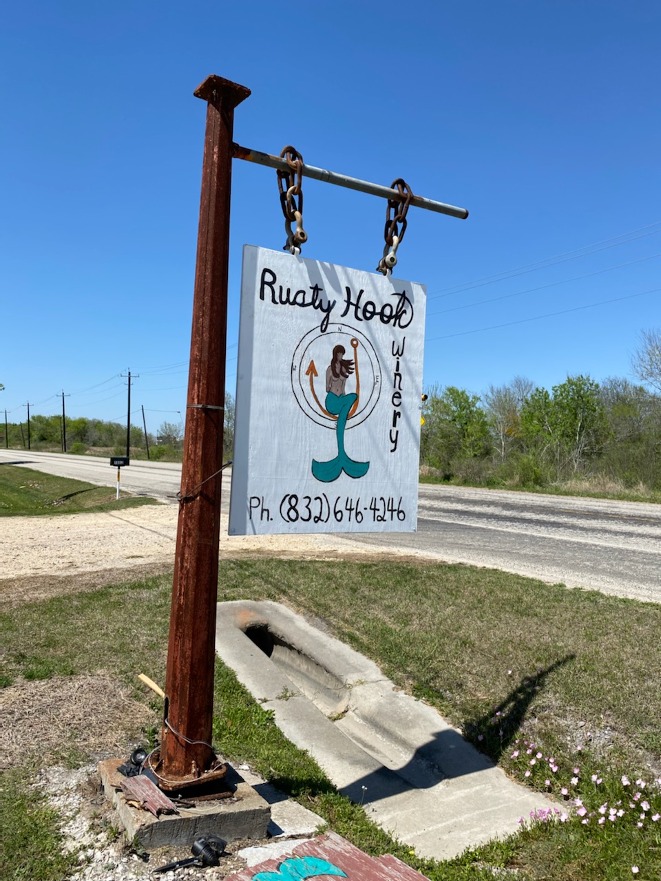 rustyhooksign