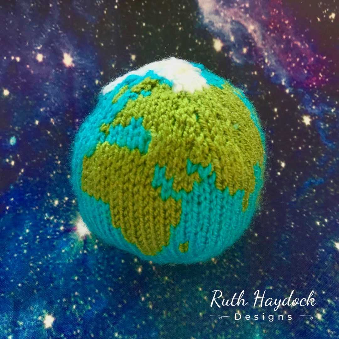 Medium Knitted Globe Ruth Haydock