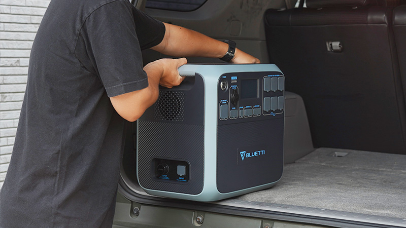 超大容量ポータブル電源「BLUETTI AC200P」キャンプ・災害時の強い味方！