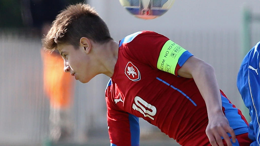 Sowie die saisonbilanz des vereins sparta prag b in der saison gesamtstatistik aktuelle saison. BVB wirbt angeblich um Tschechiens Wunderkind Adam Hlozek