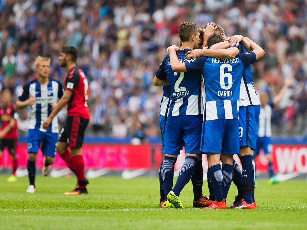 Hertha Berlin Fans 9ine 7 - Davie Selke.