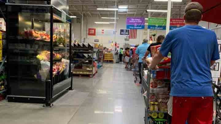 Sunny, with a high near 44. Virginia Beach, VA Weather Forecast and Conditions - The