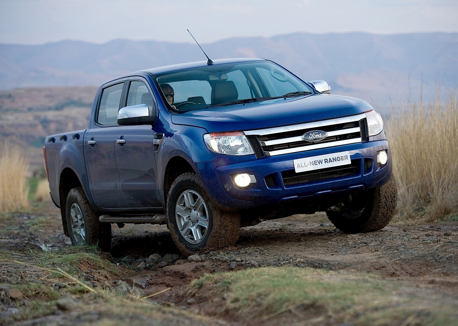 We're literally only a week and a half away from what we believe to be a. Ford Ranger Double Cab Specs Photos 2011 2012 2013 2014 2015 Autoevolution