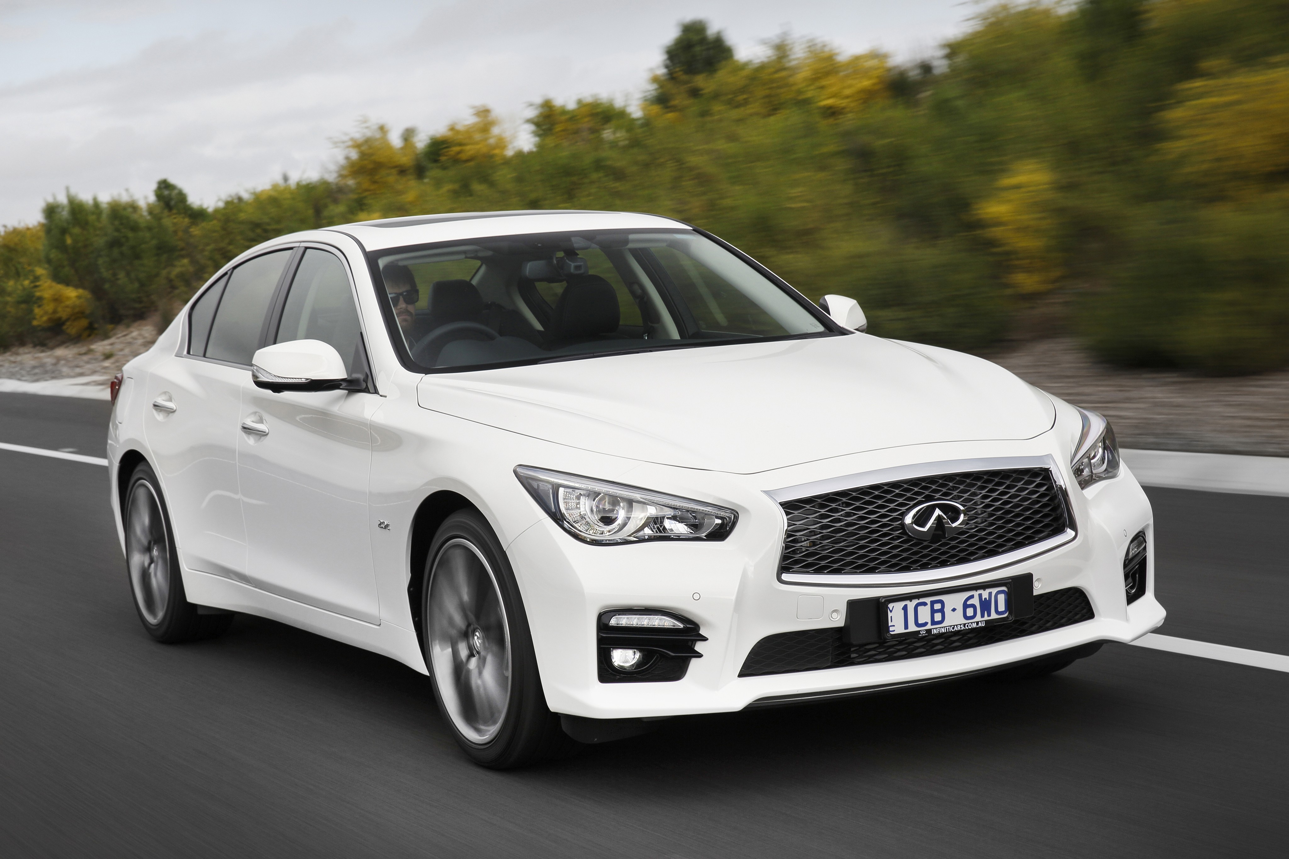 Infiniti q50 specs & photos