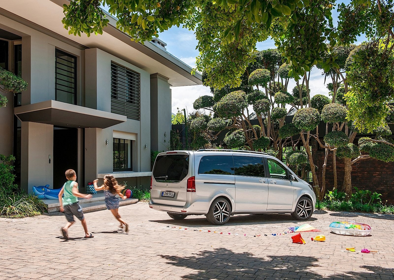 Mercedes Benz V Class W447 Specs Photos 2014 2015