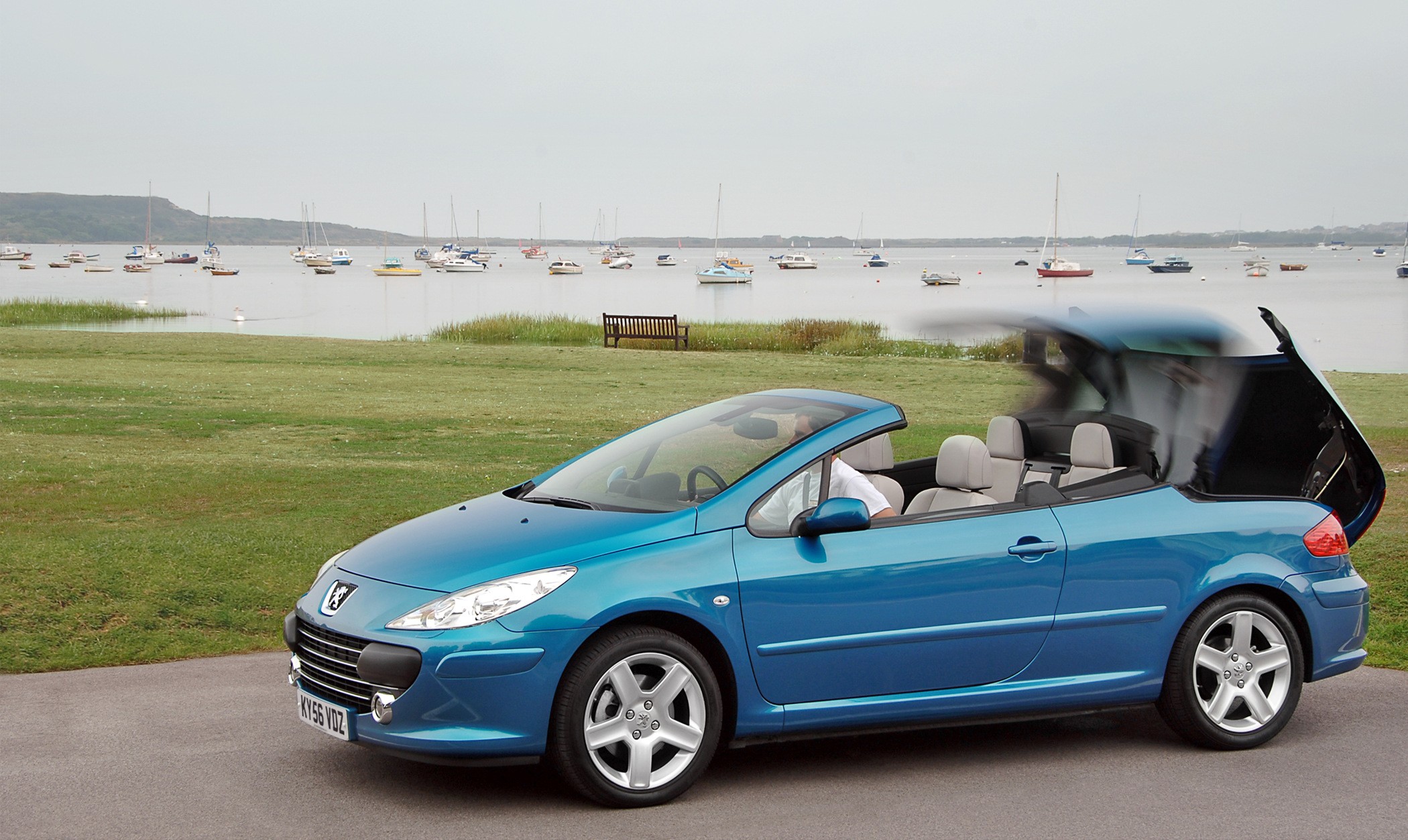 Peugeot 307 cc specs, performance & photos