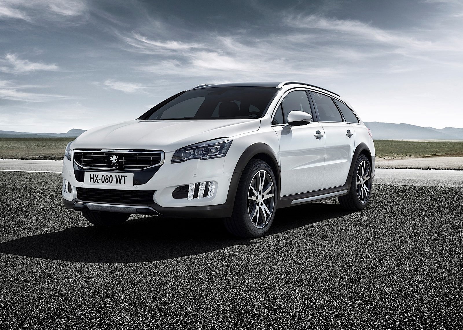 Not only are they a nice compliment to your window settings and curtains, but they offer security from passersby and protection from sun damage. PEUGEOT 508 RXH specs & photos - 2014, 2015, 2016, 2017