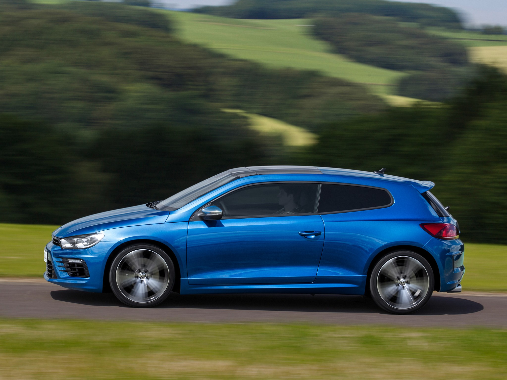 Volkswagen scirocco r specs & photos