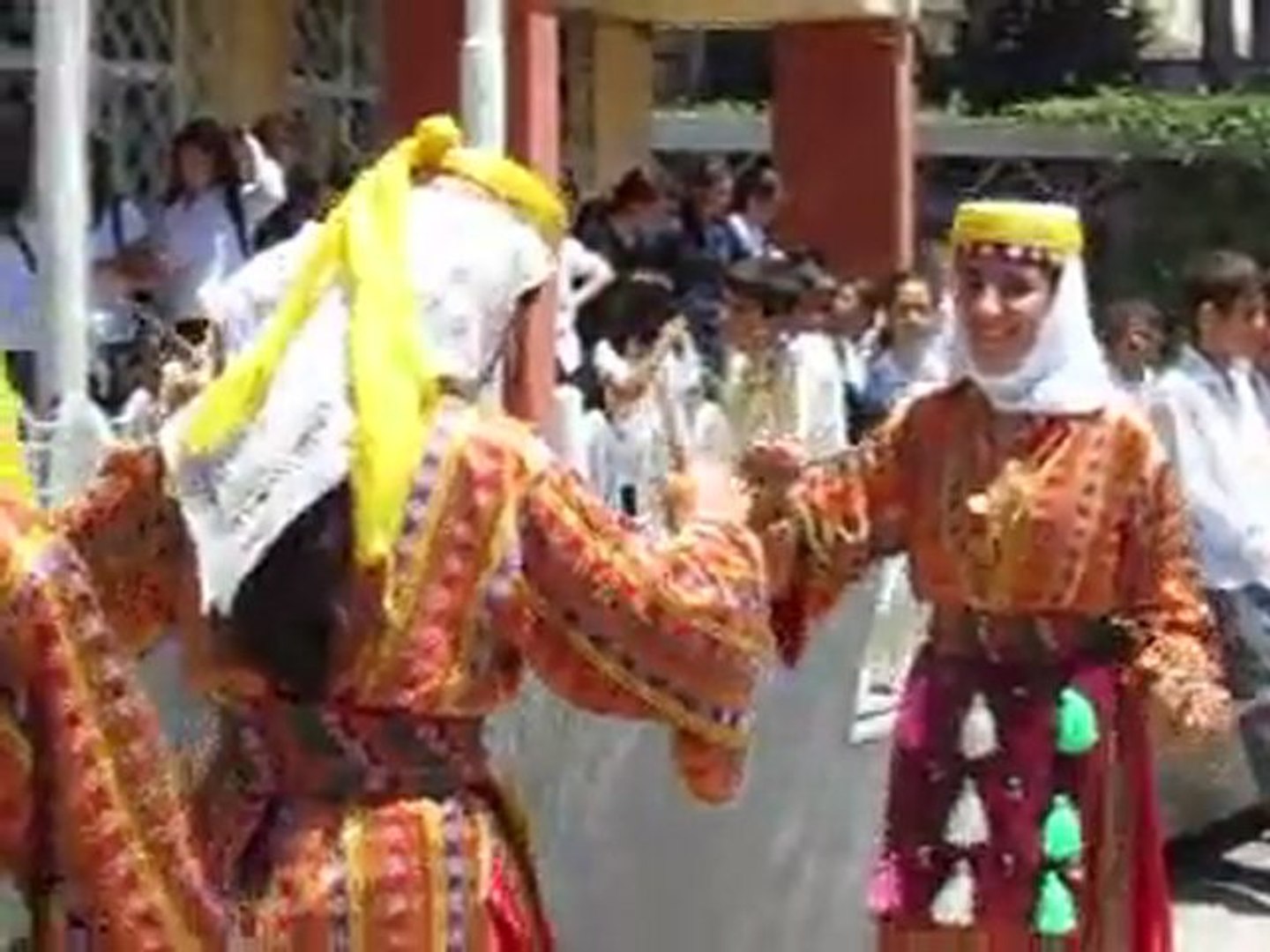 tari tradisional merupakan salah satu kekayaan budaya yang cukup eksis hingga ke seluruh penjuru dunia. Mvi 2104 Silifke Nin Yogurdu Dailymotion Video