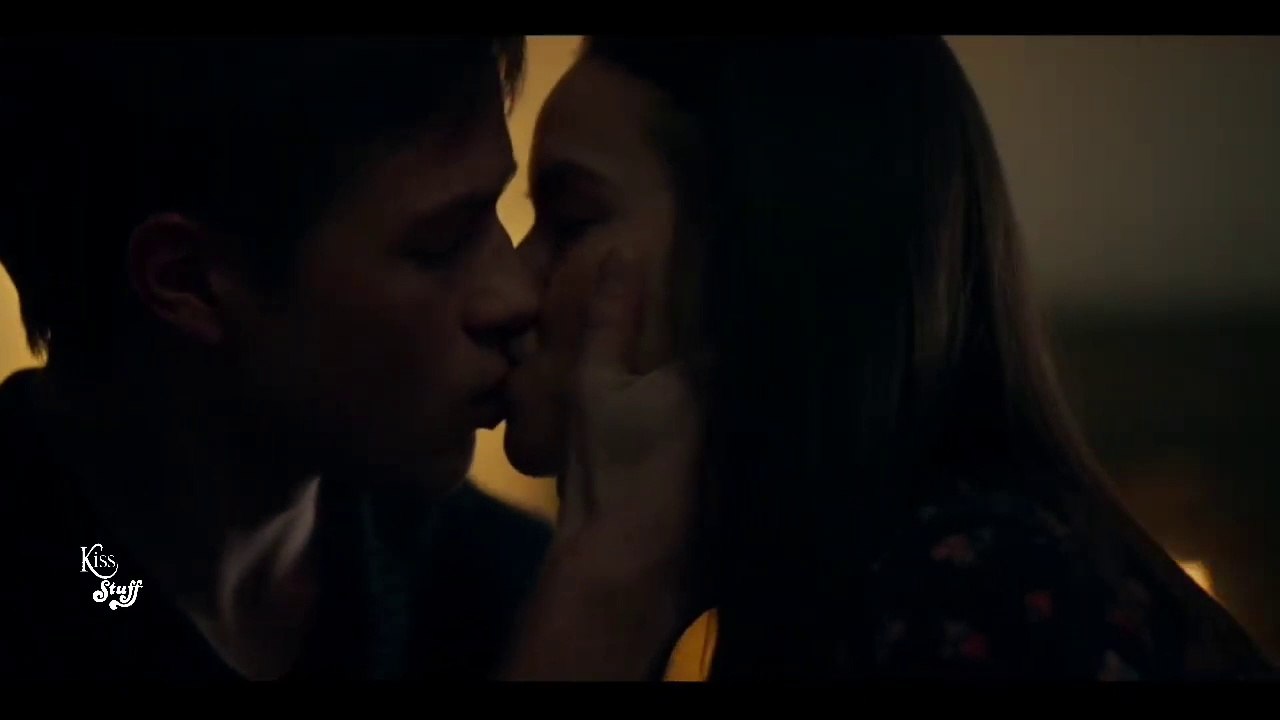 Locke & Key _ Kiss Scene (Connor Jessup and Genevieve Kang) - video Dailymotion