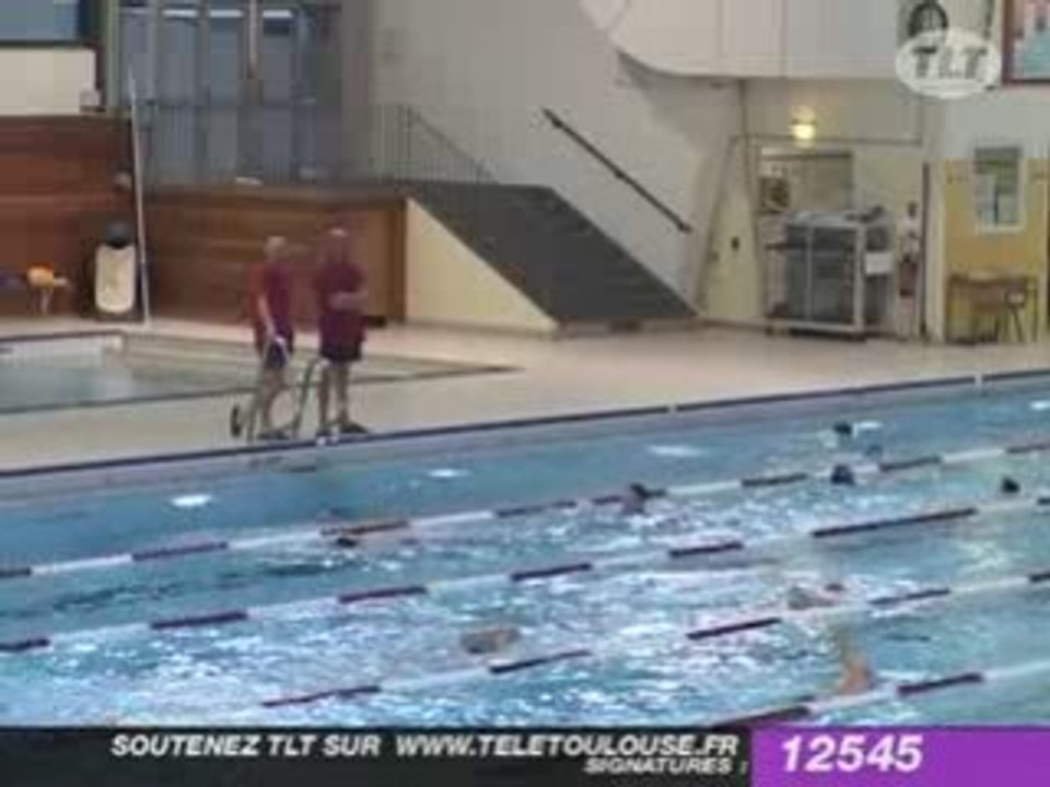 La piscine olympique léo lagrange à toulouse est située tout près de la gare matabiau. Toulouse : La piscine LÃ©o-Lagrange, sale et vÃ©tuste? - VidÃ©o Dailymotion