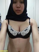 Koleksi Bokep Ilyani Jilbab Lugu Pap Susu Colok Memek Sempit