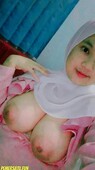 Koleksi 70 Vids Pics Abg Hijab 18Yo Tetek Gede Gaban VCS Liat Kontol