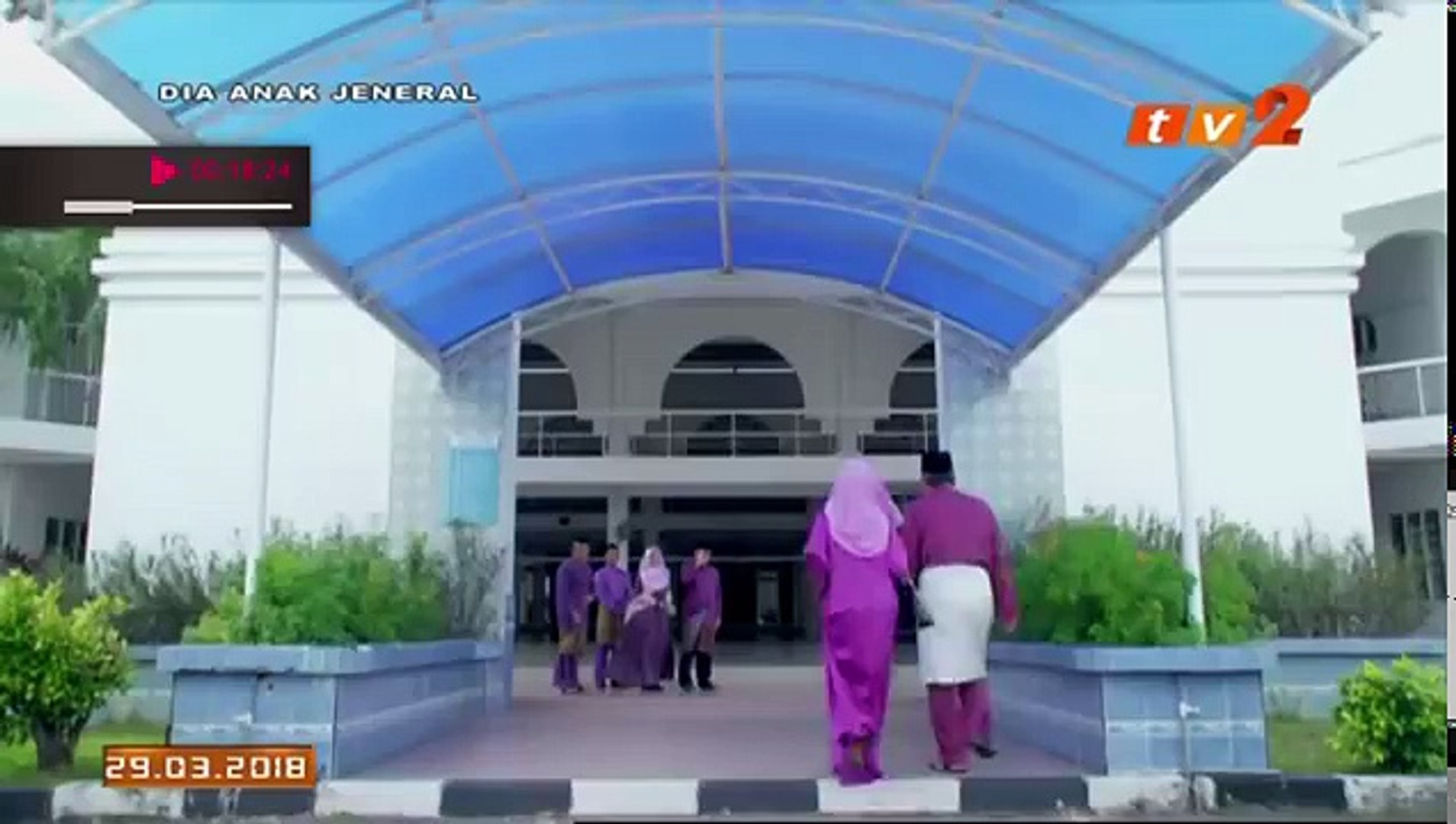 Hana dan anita mencari siapa pemilik blog dr. Dia Anak Jeneral Ep18 Video Dailymotion