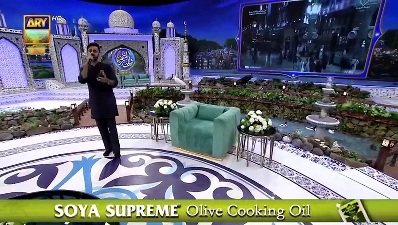 Sahibe taj woh shahe meraj woh