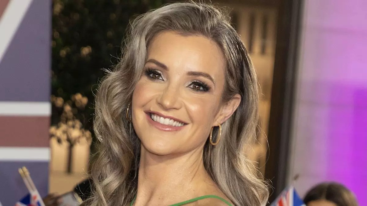 Parenting Insights from Helen Skelton’s Life