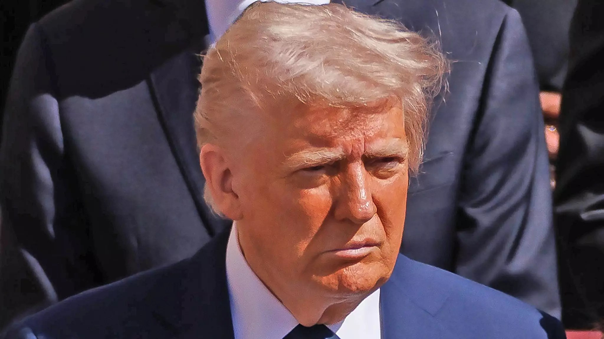 Bold Choices Under Scrutiny: Trump’s Distinctive Attire at Pope Francis’s Funeral