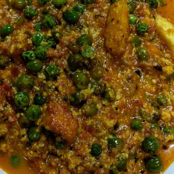 images Khoya Matar Paneer Recipe By Nisha Madhulika betterbutter
