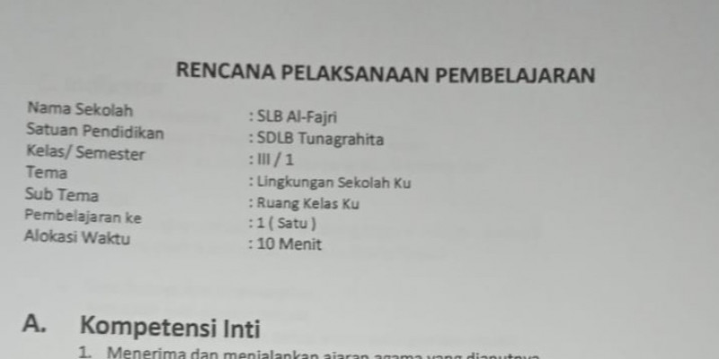 Dihalaman ini anda akan melihat gambar hitam putih lingkungan sekolah yang ! Guru Berbagi Lingkungan Sekolah Ku
