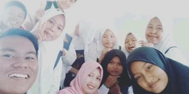Pada kesempatan kali ini kembali saya akan membagikan file perangkat pembelajaran berupa rpp, program semester, program tahunan, silabus dan kkm untuk tingkat smp khusus mata pelajaran bahasa … Guru Berbagi Rpp Bahasa Indonesia Kelas 7 Semester Genap