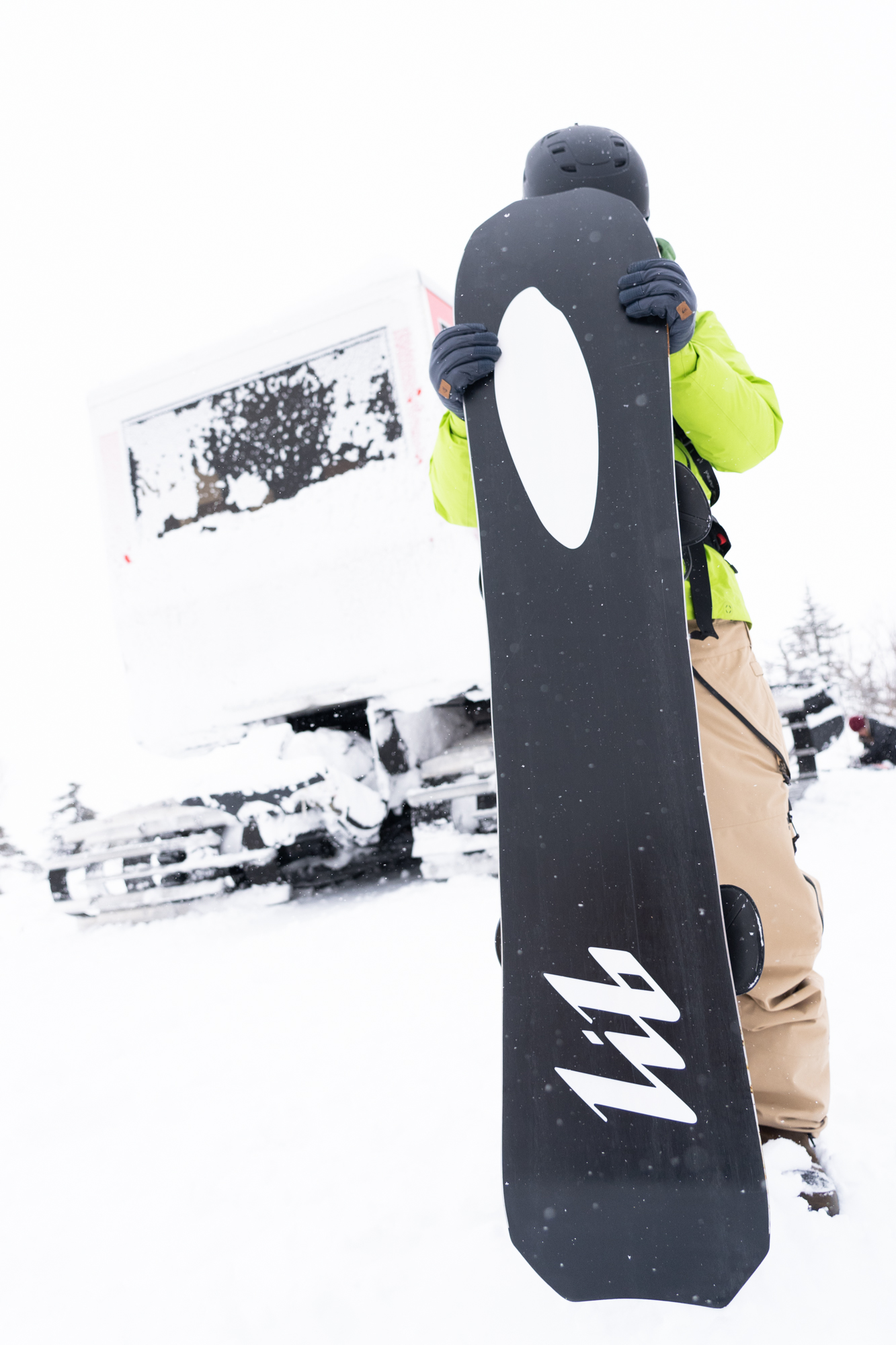 Lib Tech Orca 2020 Review: A Top Snowboard for Soft Snow | GearJunkie