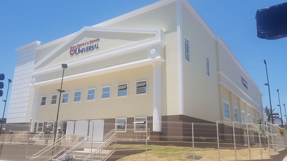 O interior da igreja de santa clara é gótico, porém nos séculos xvii e xviii o templo foi decorado em estilo barroco. Universal inaugura sede própria em Taubaté (SP) dia 1º