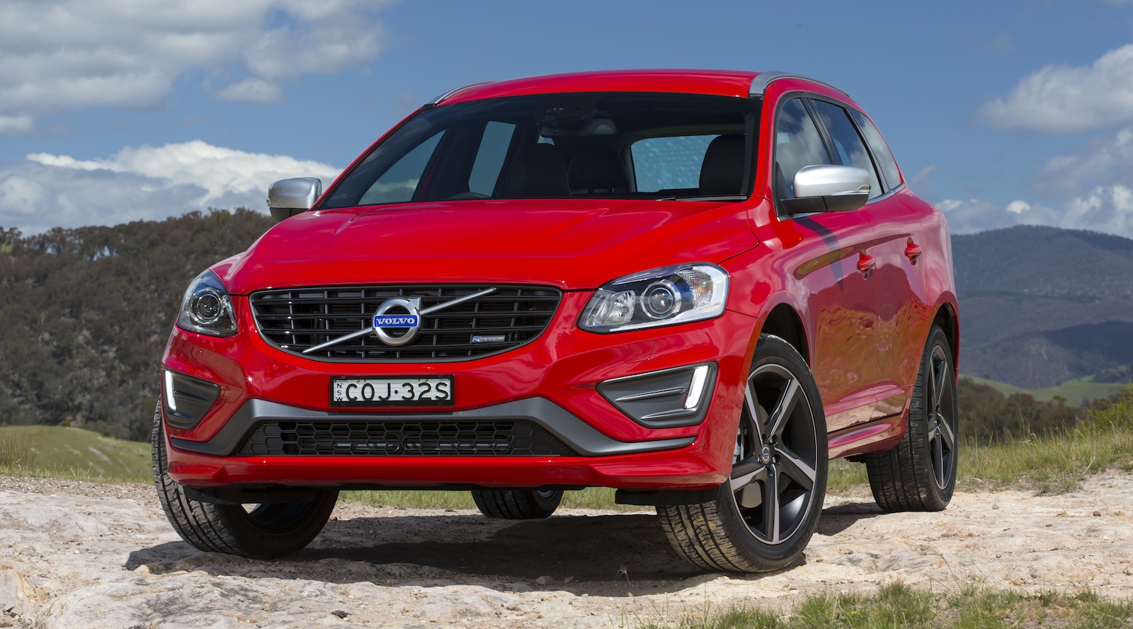 Volvo xc60 pricing and specifications