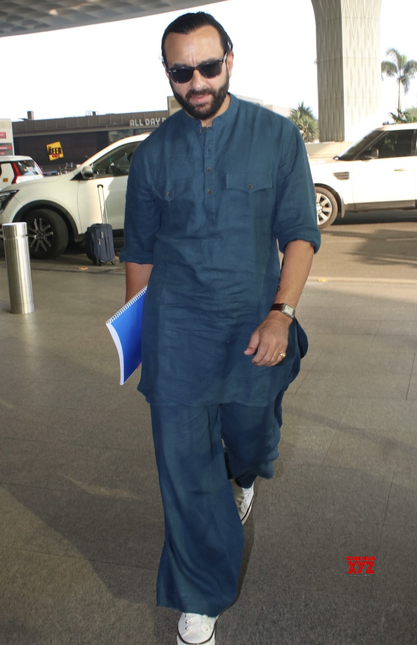 Mumbai: Celebrities Spotted At Airport #Gallery