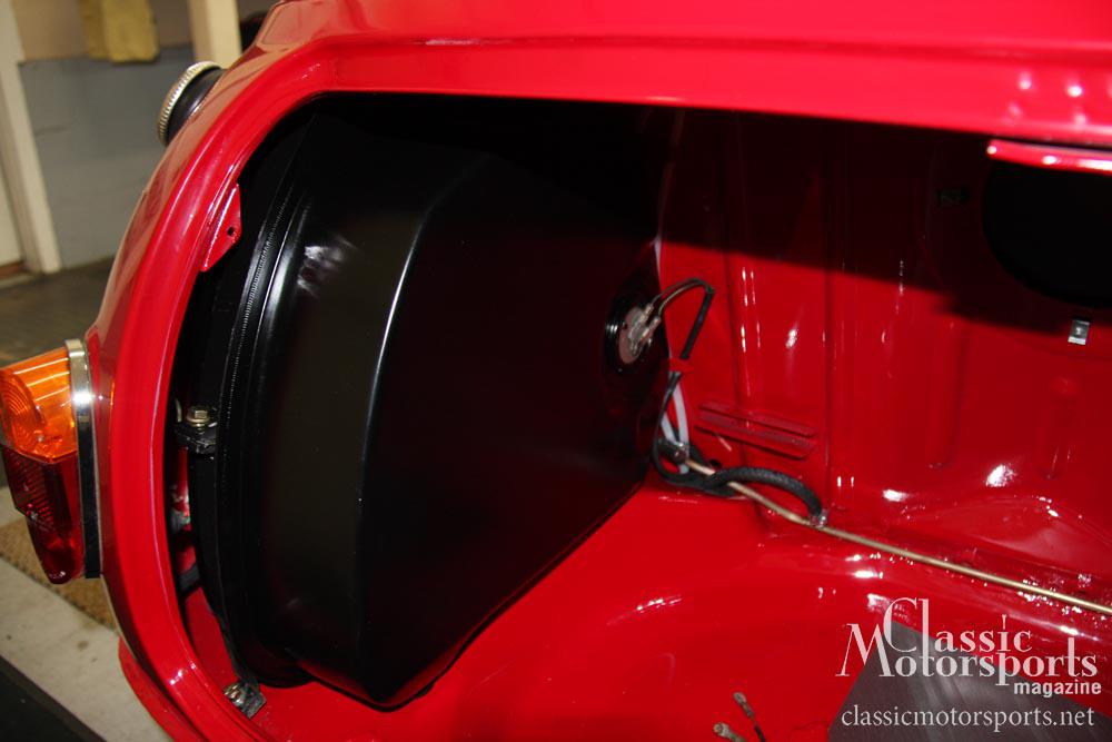 Installing the gas tanks
