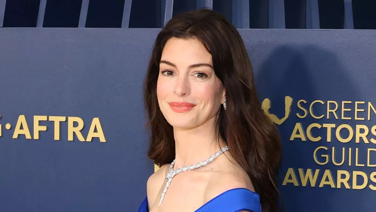Anne Hathaway’s Journey to Motherhood: A Story of Vulnerability and Resilience