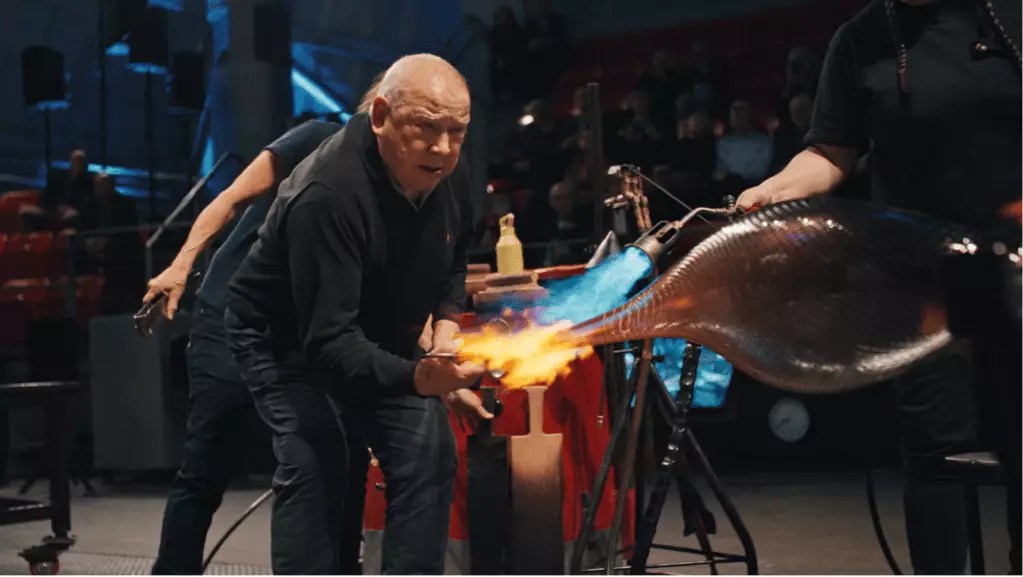 The Art of Glassblowing: Lino Tagliapietra’s Legacy Captured in “Sono Lino” The Art of Glassblowing: Lino Tagliapietra’s Legacy Captured in “Sono Lino”